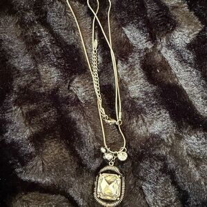 VCLM Statement Crystal Pendant Necklace Stunning 🤩 w/Extra Bonus Blue Pendant